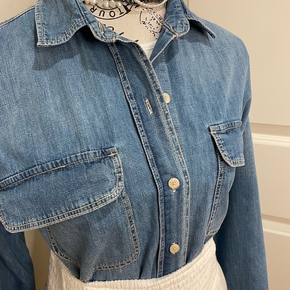 Zara Casual Blue Denim Shirt For Fall - Picture 2 of 9